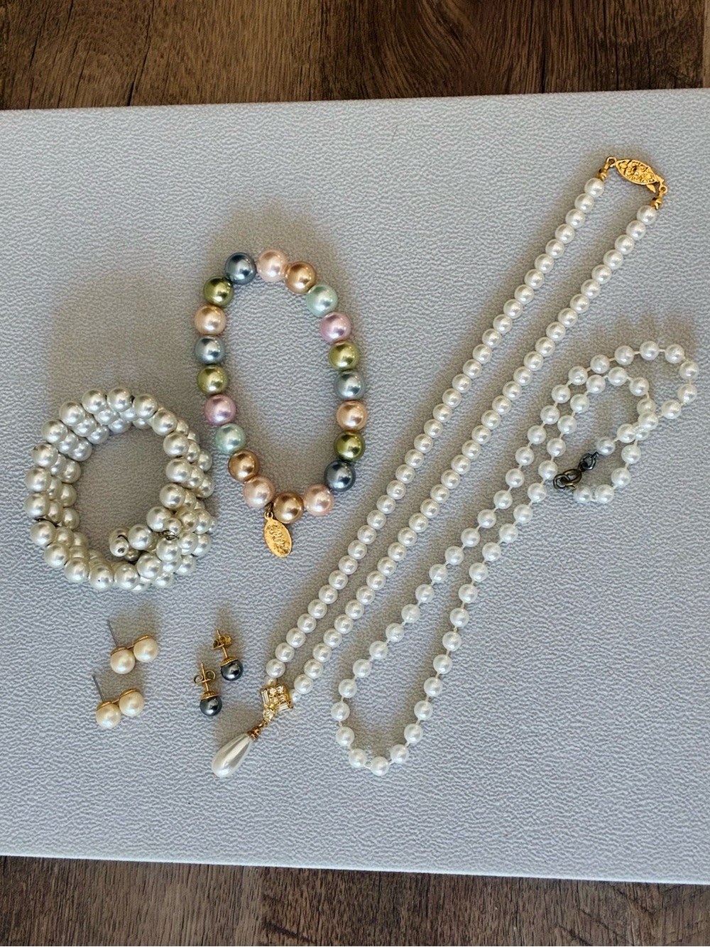 Vintage Faux Pearl Jewelry Lot, Earrings x 2, Bracelet x 2, Necklace x 2